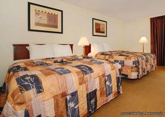 Rodeway Inn Brookville Room photo